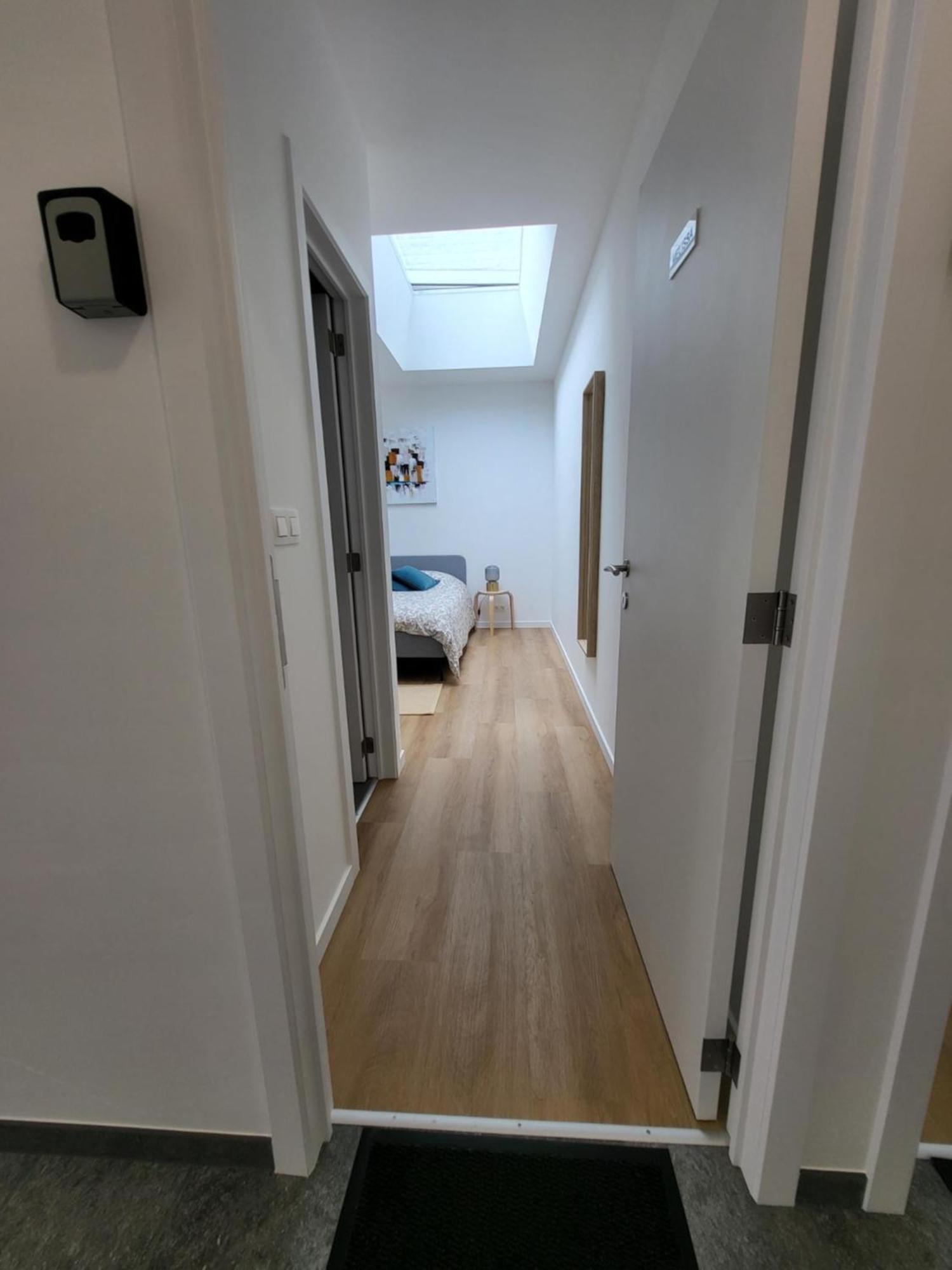 Private Rooms - European Quarter Брюссель Экстерьер фото
